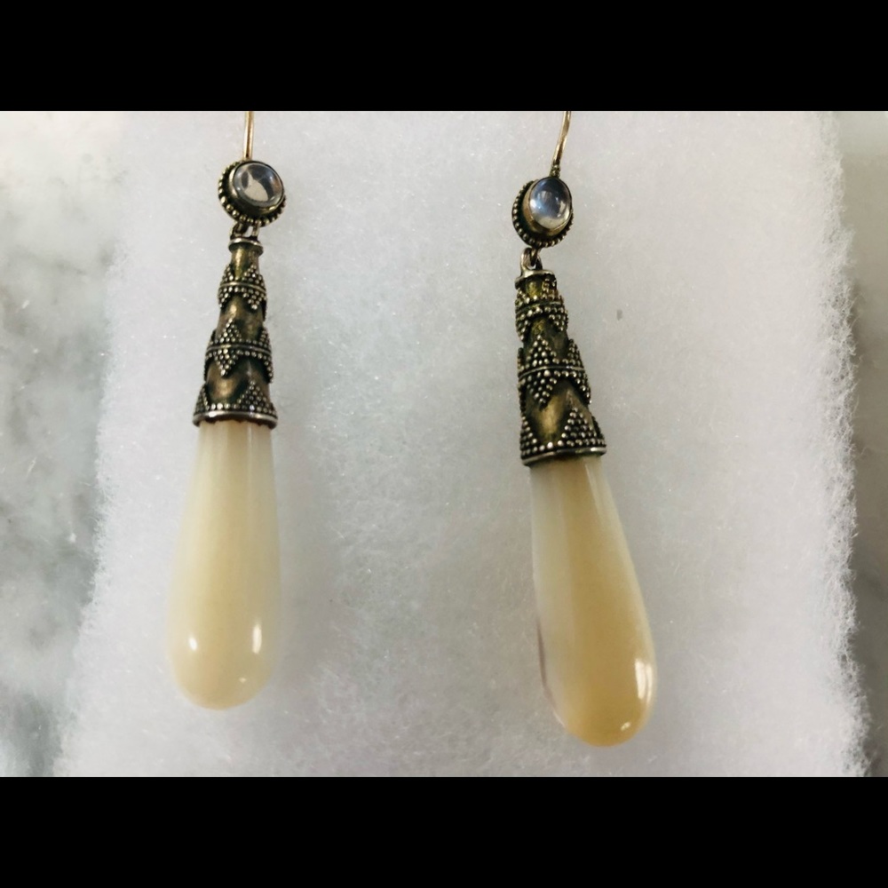 Vintage silver moonstone & pearl drop earrings